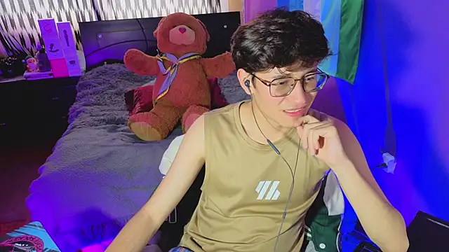 Angelito Twink online show from July 29, 2026, 10:20 pm