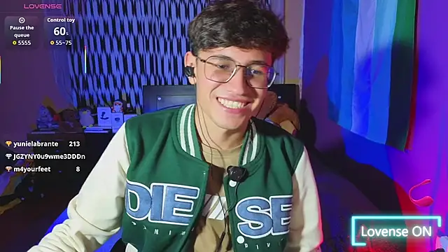 Angelito Twink online show from June 22, 2026, 3:25 am