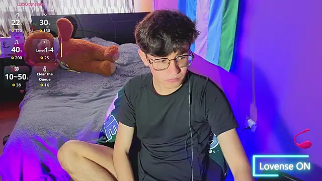 Angelito Twink online show from July 8, 2026, 5:02 pm