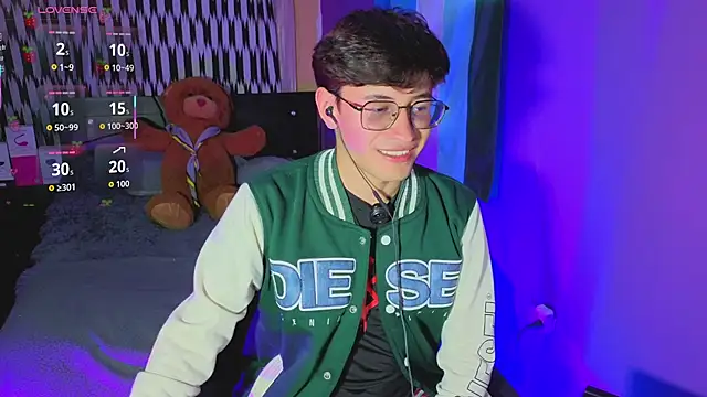 Angelito Twink online show from July 7, 2026, 11:41 pm