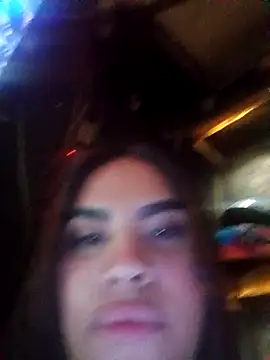 Snapshot of Camila_hott_11 chatting on June 24, 2026, 2:43 am Camila hott 11 online show from June 24, 2026, 2:43 am