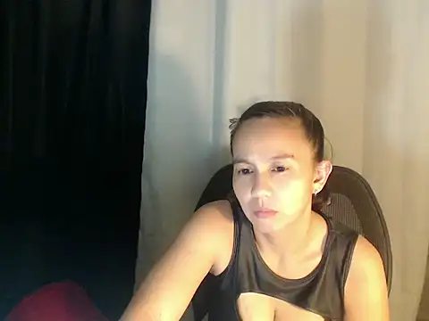Snapshot of Ms_kendilux chatting on July 20, 2026, 1:24 pm Ms kendilux online show from July 20, 2026, 1:24 pm