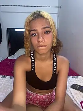 Snapshot of Young_Latin_Couple_ chatting on July 4, 2026, 5:25 am Young Latin Couple online show from July 4, 2026, 5:25 am