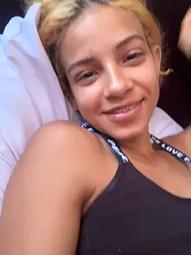 Snapshot of Young_Latin_Couple_ chatting on June 27, 2026, 8:37 pm Young Latin Couple online show from June 27, 2026, 8:37 pm