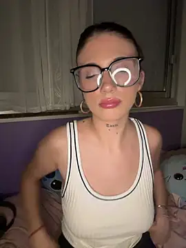 Milagomez online show from June 24, 2026, 9:12 pm