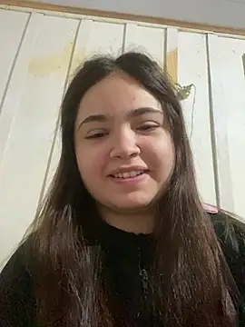 bella  hott online show from June 24, 2026, 9:19 am
