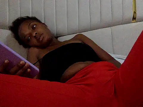 Lilmamaspark online show from June 16, 2026, 4:01 am