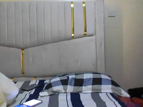 Lilmamaspark online show from July 14, 2026, 7:13 am
