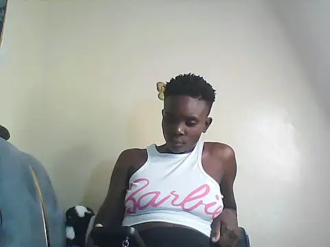 cutechocolate online show from June 15, 2026, 9:36 pm