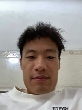 Snapshot of Mr_iphone11 chatting on June 13, 2026, 2:53 am Mr iphone11 online show from June 13, 2026, 2:53 am