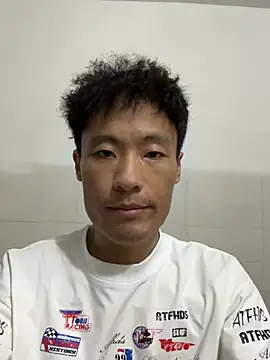 Snapshot of Mr_iphone11 chatting on July 23, 2026, 11:29 am Mr iphone11 online show from July 23, 2026, 11:29 am