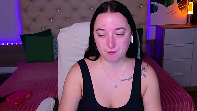 AVA MAXIMUS online show from August 3, 2026, 4:53 am