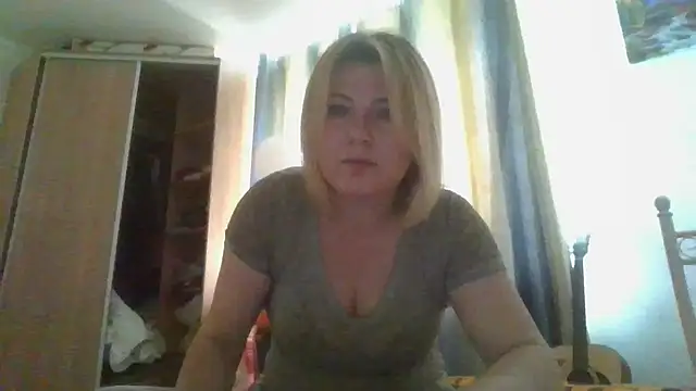 ElenaLove888 online show from June 15, 2026, 7:30 am