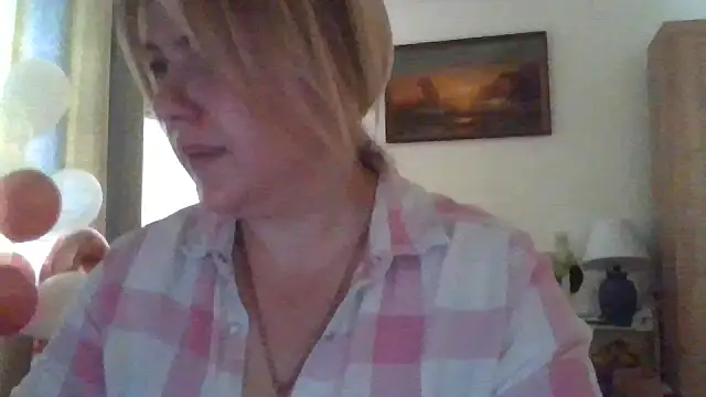 ElenaLove888 online show from June 18, 2026, 7:40 am