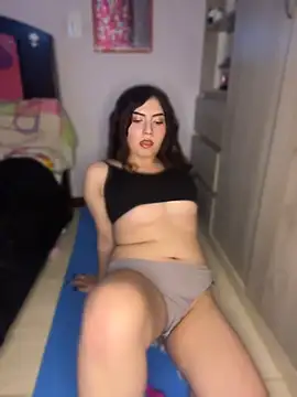 cassierosse2 online show from June 24, 2026, 7:33 pm