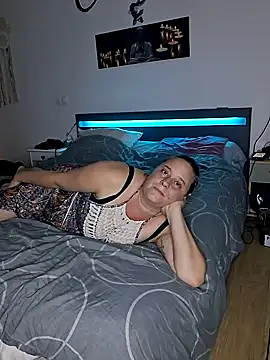 Snapshot of Madame100E chatting on June 14, 2026, 1:57 am Madame100E online show from June 14, 2026, 1:57 am