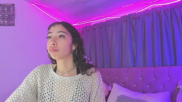 Sarah Moon1 online show from July 20, 2026, 3:36 am