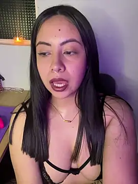 IvyVelvet  online show from June 27, 2026, 1:22 am