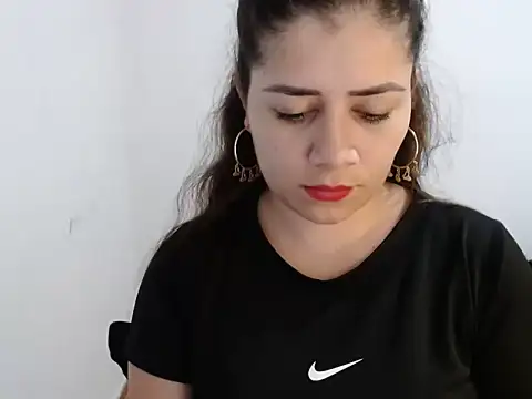 Luna zoe online show from July 11, 2026, 1:06 am