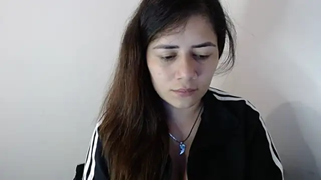 Luna zoe online show from July 17, 2026, 9:56 pm