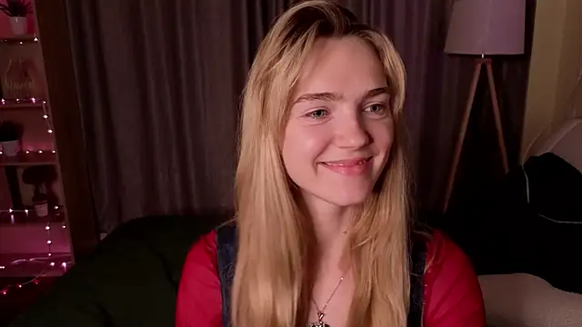 MarielRoloson online show from June 25, 2026, 7:30 pm