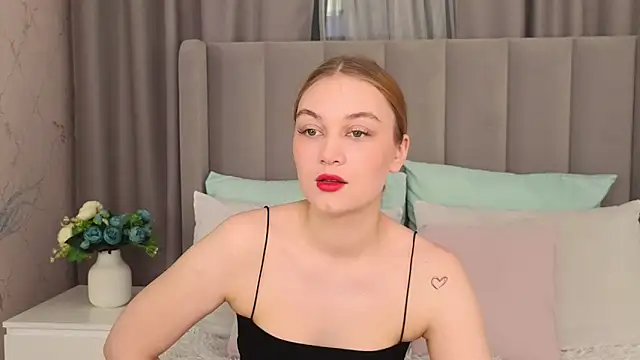 IsabelleRaine online show from June 16, 2026, 11:54 am