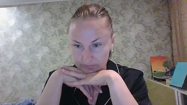 TashaLightX online show from June 13, 2026, 6:17 pm