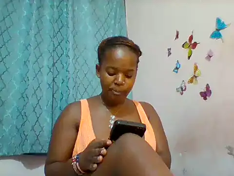 Snapshot of Heavy-Beauty chatting on July 31, 2026, 5:32 pm Heavy-Beauty online show from July 31, 2026, 5:32 pm