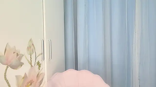 Yesqiko online show from June 27, 2026, 4:24 pm