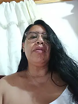 Emilif  online show from July 18, 2026, 1:58 am