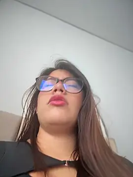 Saracalderon online show from July 15, 2026, 1:18 pm