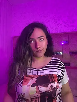 sophia pink17 online show from July 10, 2026, 1:00 pm
