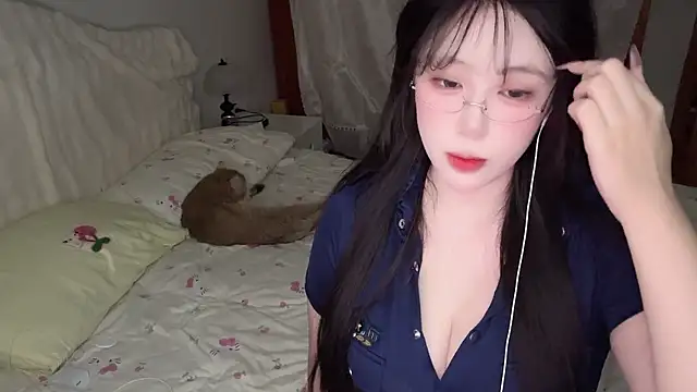 xinxinbabyisme online show from July 3, 2026, 4:24 pm