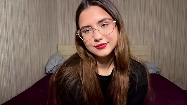 Mina Aston online show from July 29, 2026, 9:08 am