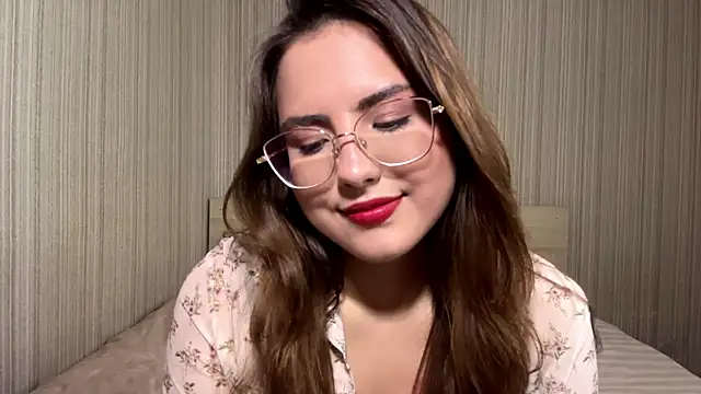 Mina Aston online show from July 16, 2026, 9:50 am