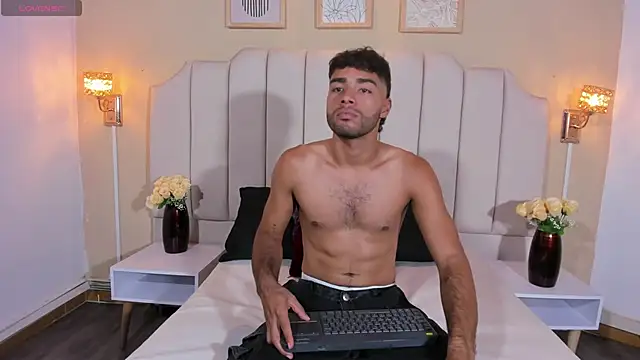 axel foox online show from June 18, 2026, 7:52 pm