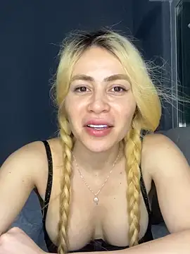 Snapshot of sabriloirinha chatting on June 15, 2026, 1:06 am sabriloirinha online show from June 15, 2026, 1:06 am
