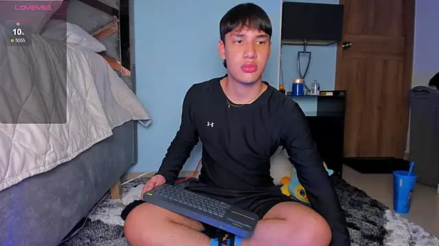 Angel  TheKing online show from July 17, 2026, 11:46 pm