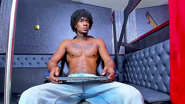 yulian23  online show from July 10, 2026, 4:12 am