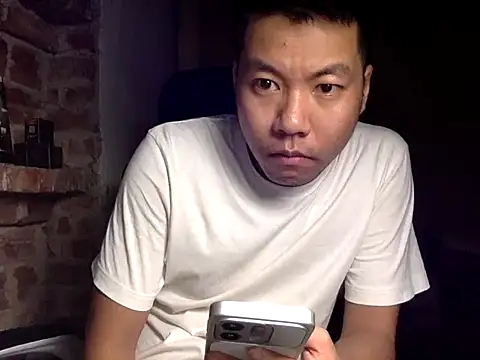 boyasiannnn online show from July 20, 2026, 10:39 am