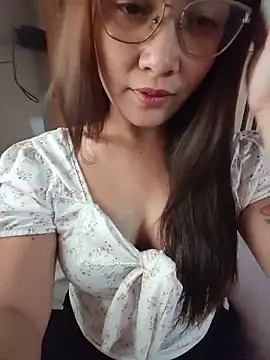 Hazel 28 online show from June 16, 2026, 6:35 am