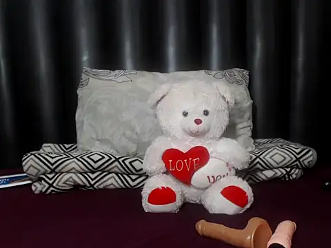 Snapshot of Leerh chatting on July 27, 2026, 4:30 am Leerh online show from July 27, 2026, 4:30 am
