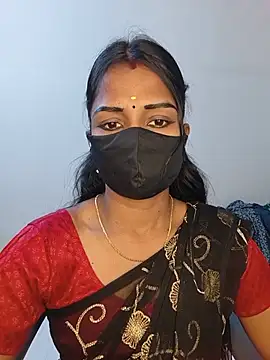 YALINITWO7 TAMIL online show from July 11, 2026, 1:33 pm