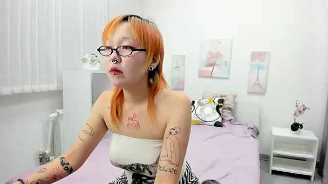 Cute  Kiko online show from July 2, 2026, 1:06 am