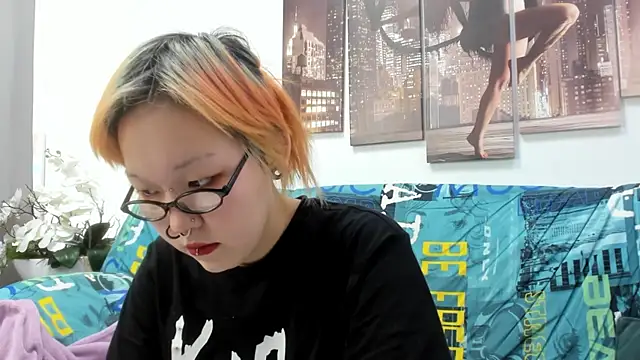 Cute  Kiko online show from July 7, 2026, 1:08 am