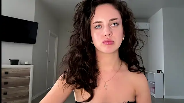 A Milly online show from July 18, 2026, 1:20 pm