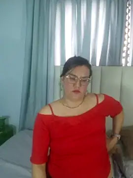 Snapshot of Sallydickinson chatting on August 3, 2026, 1:39 pm Sallydickinson online show from August 3, 2026, 1:39 pm