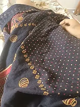 Tamilwifemeera786 online show from June 23, 2026, 4:32 am