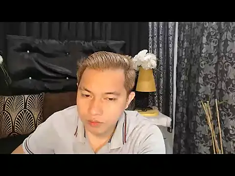 PRIMOLOVEXX online show from June 25, 2026, 1:14 am