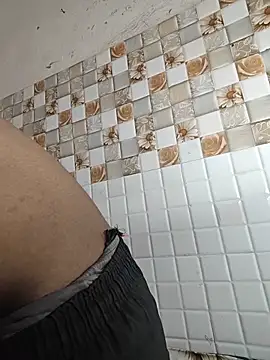 hotboy076 online show from June 20, 2026, 5:07 pm